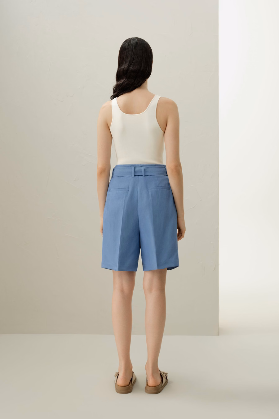 シルクリネン ベルト付きショートパンツ