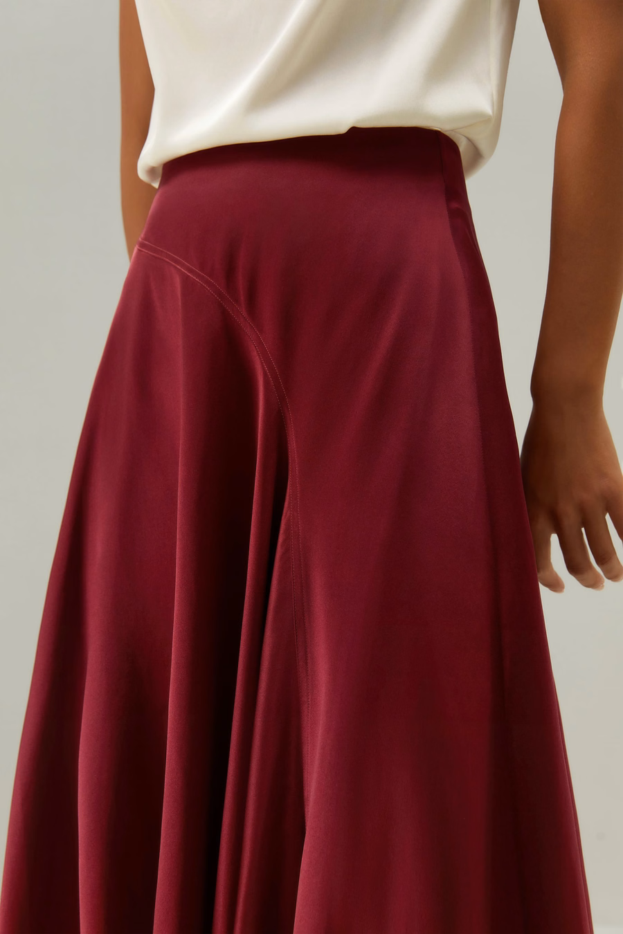 アシンメトリックヘムシルキー半スカート